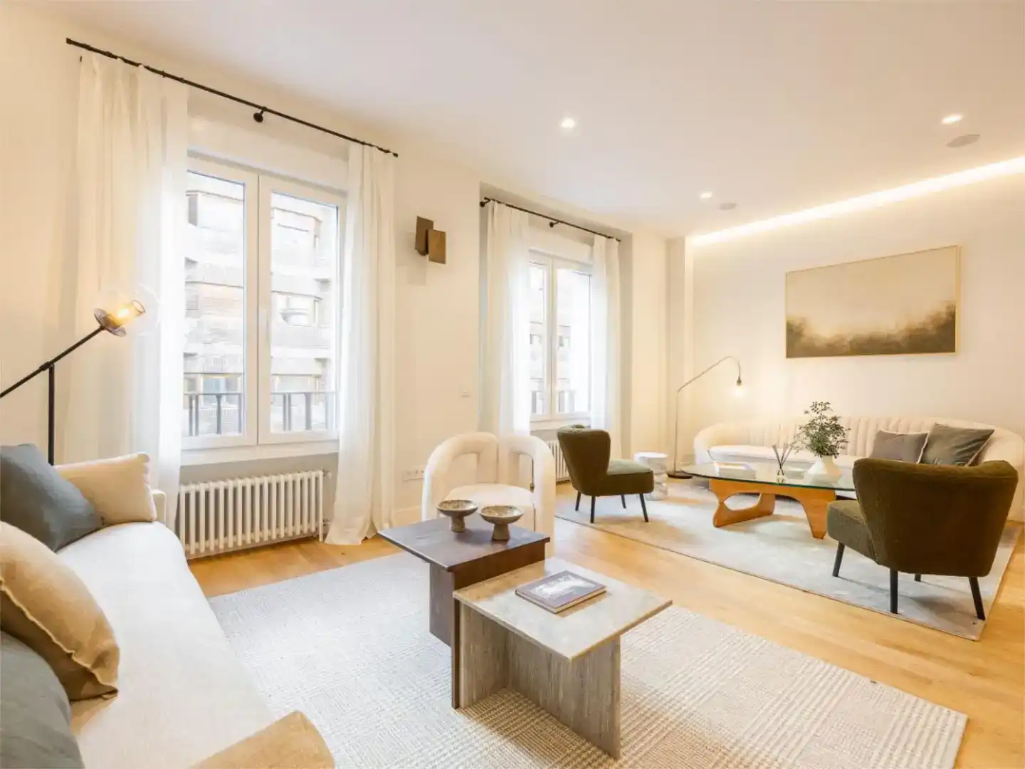 Sala d'estar de Pis en venda en  Madrid Capital amb Aire condicionat