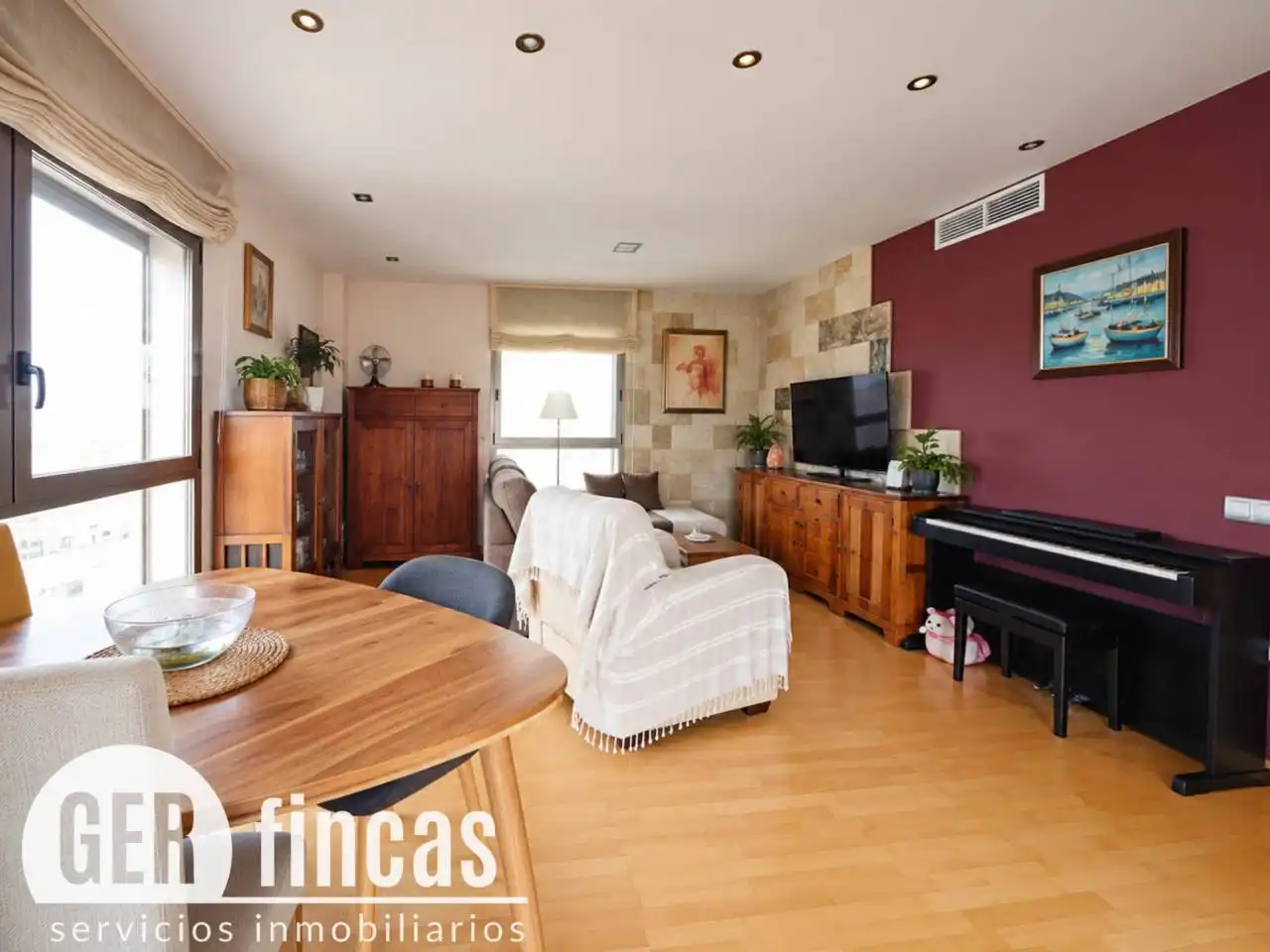 Sala de estar de Piso en venta en Terrassa con Aire acondicionado, Calefacción y Parquet