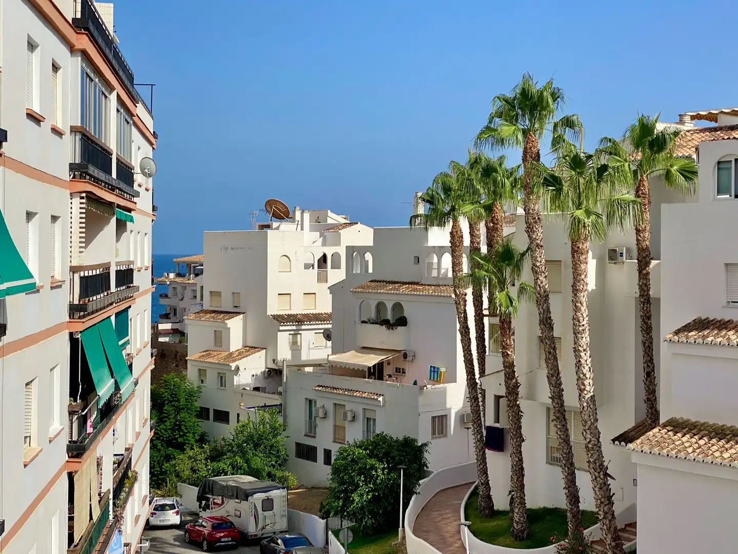 Exterior view of Apartments for sale in Almuñécar  with Terrace, Furnished and Community pool