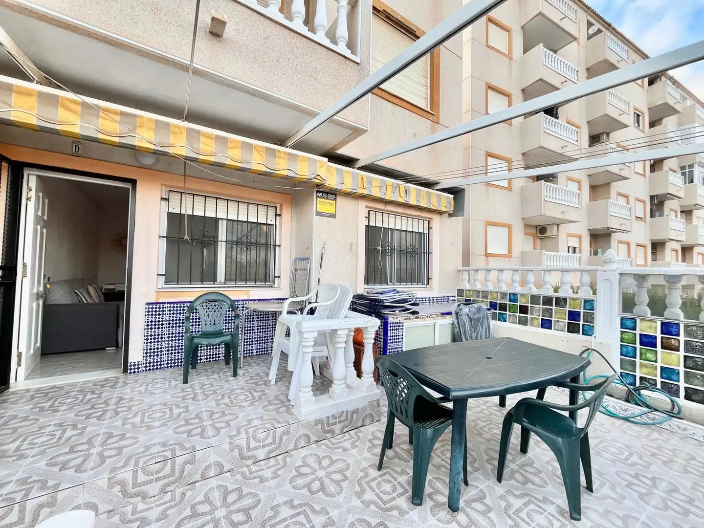 Terraza de Planta baja de alquiler en Torrevieja con Calefacción, Piscina y Amueblado