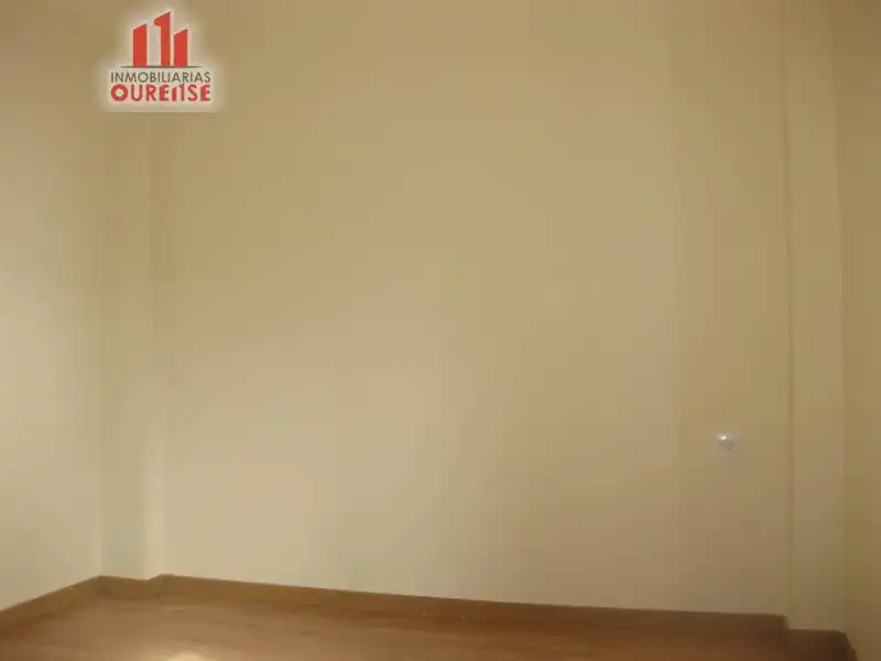 Dormitori de Edifici en venda en Barbadás