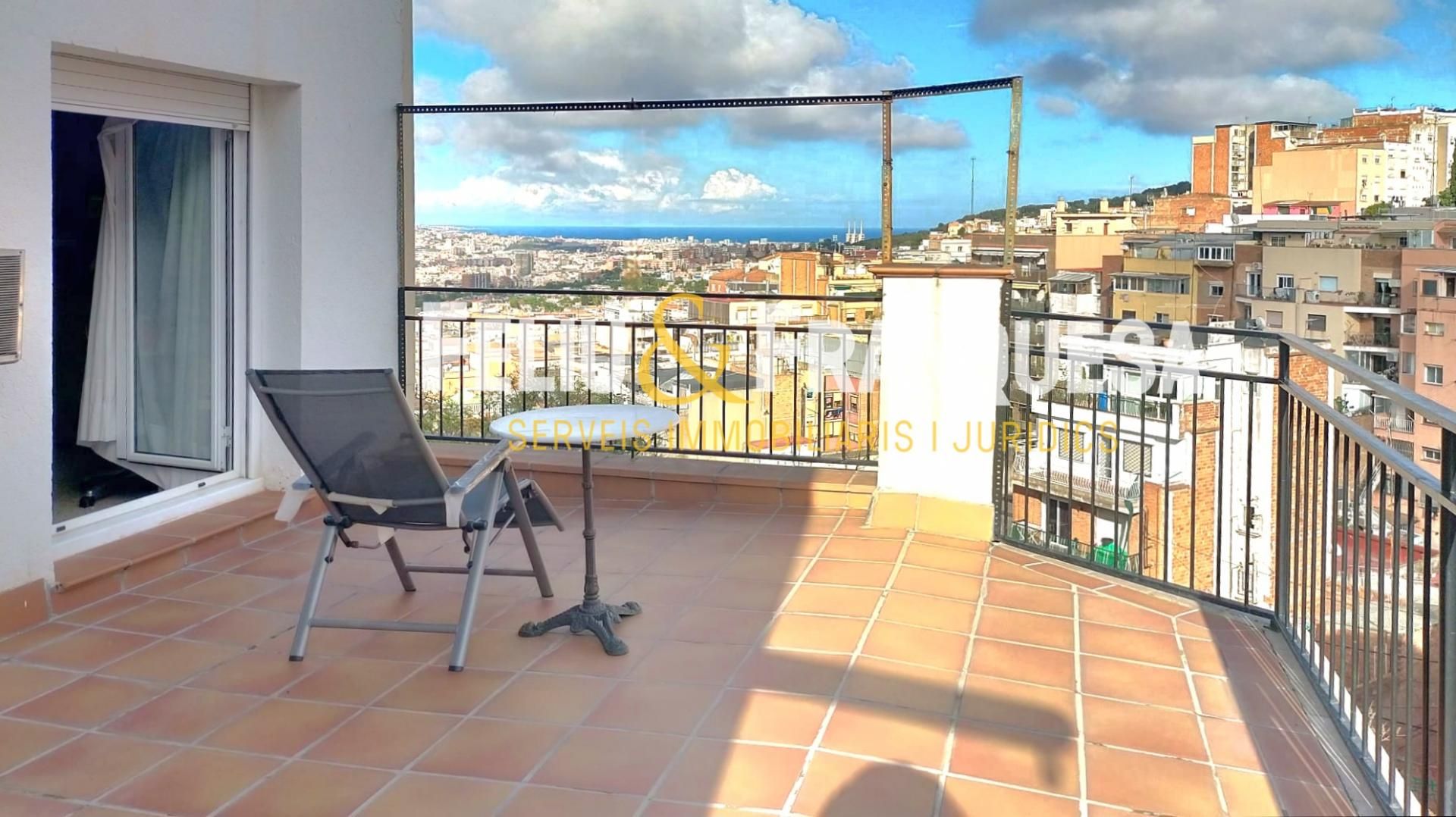 Vista exterior de Pis en venda en  Barcelona Capital amb Terrassa