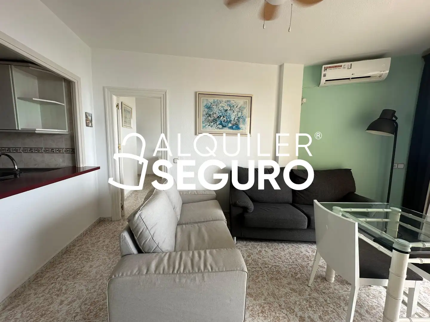 Living room of Flat for rent in Torremolinos  with Air Conditioner, Swimming Pool and Furnished