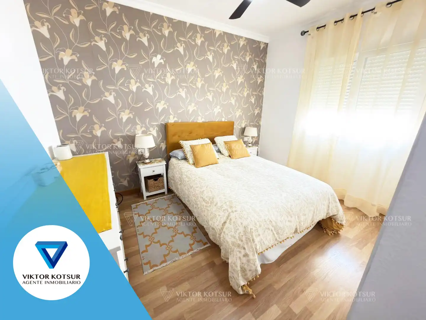 Bedroom of Detached homes for sale in Roquetas de Mar  with Air Conditioner, Terrace and Storage room