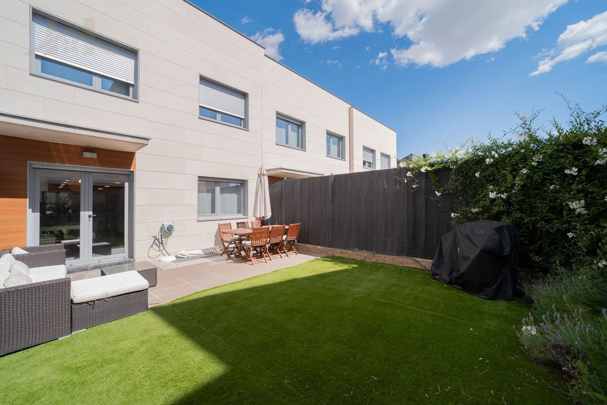 Terrace of House or chalet for sale in Boadilla del Monte  with Air Conditioner, Heating and Private garden