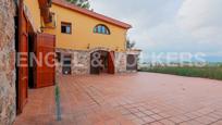 Exterior view of House or chalet for sale in Palau-solità i Plegamans  with Terrace