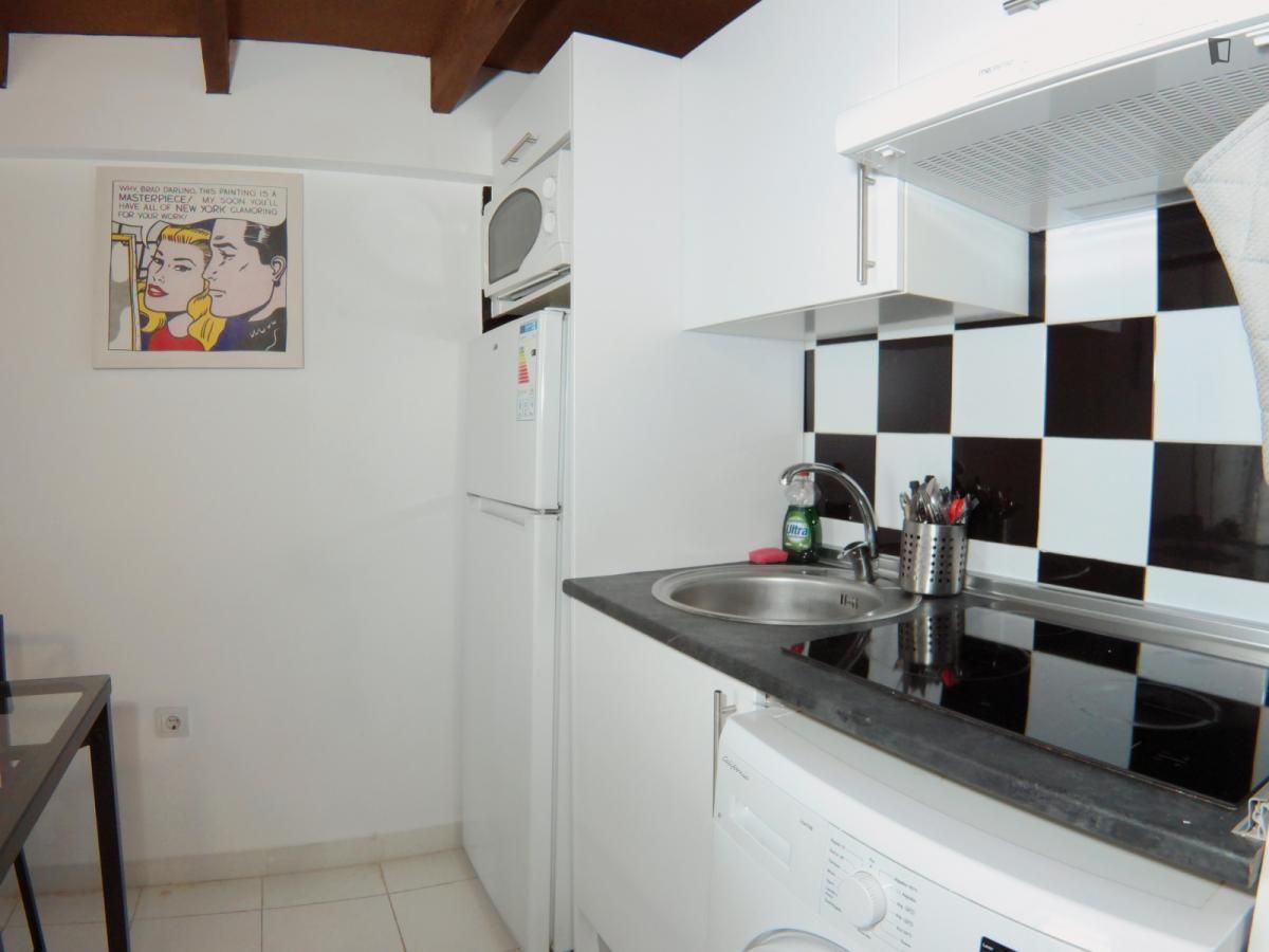 Estudi de lloguer a Valdeacederas