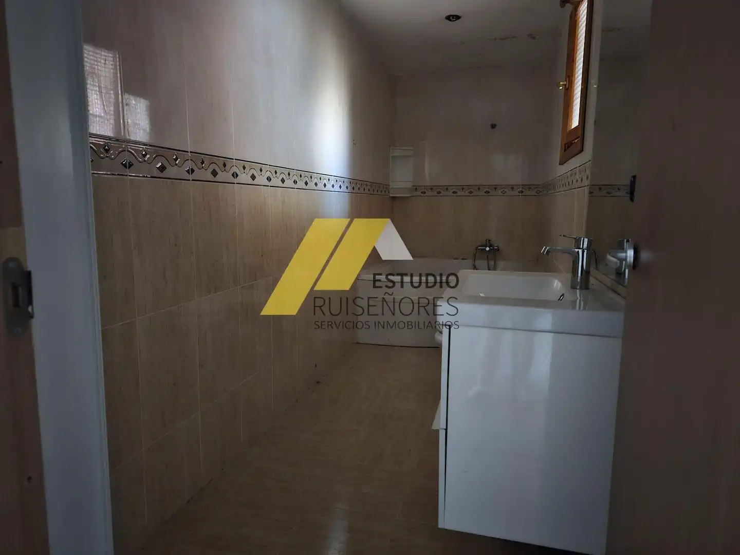 Cuina de Casa o xalet en venda en Cuarte de Huerva amb Jardí privat, Terrassa i Traster