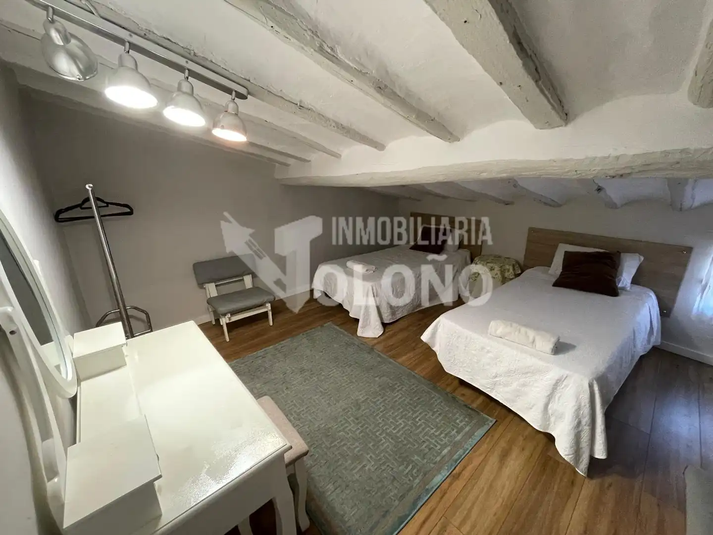 Casa aparellada amb jardí en venda a Calle Labradores 14, imagen 44