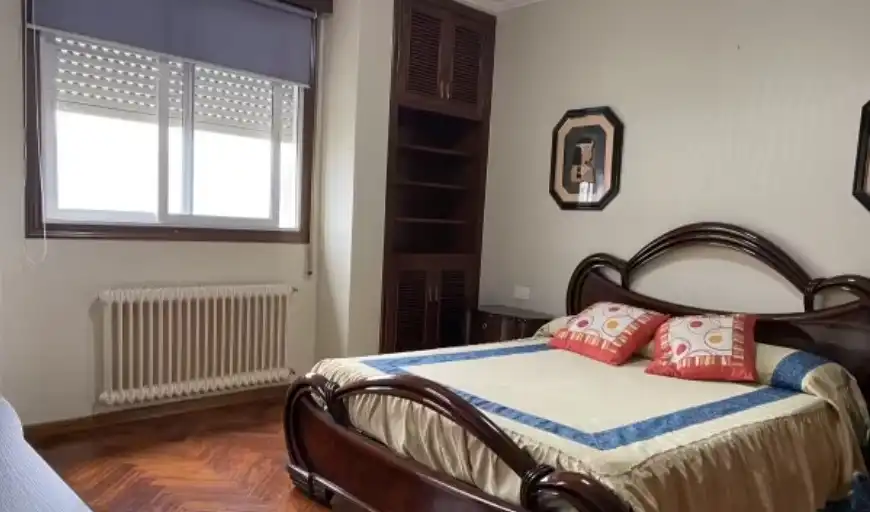 Habitación de Piso en venta en Vigo  con Jardín privado, Terraza y Amueblado