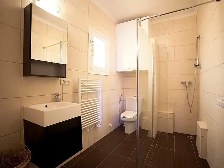 Bathroom of Houses for sale in Calpe / Calp  with Air Conditioner, Heating and Private garden