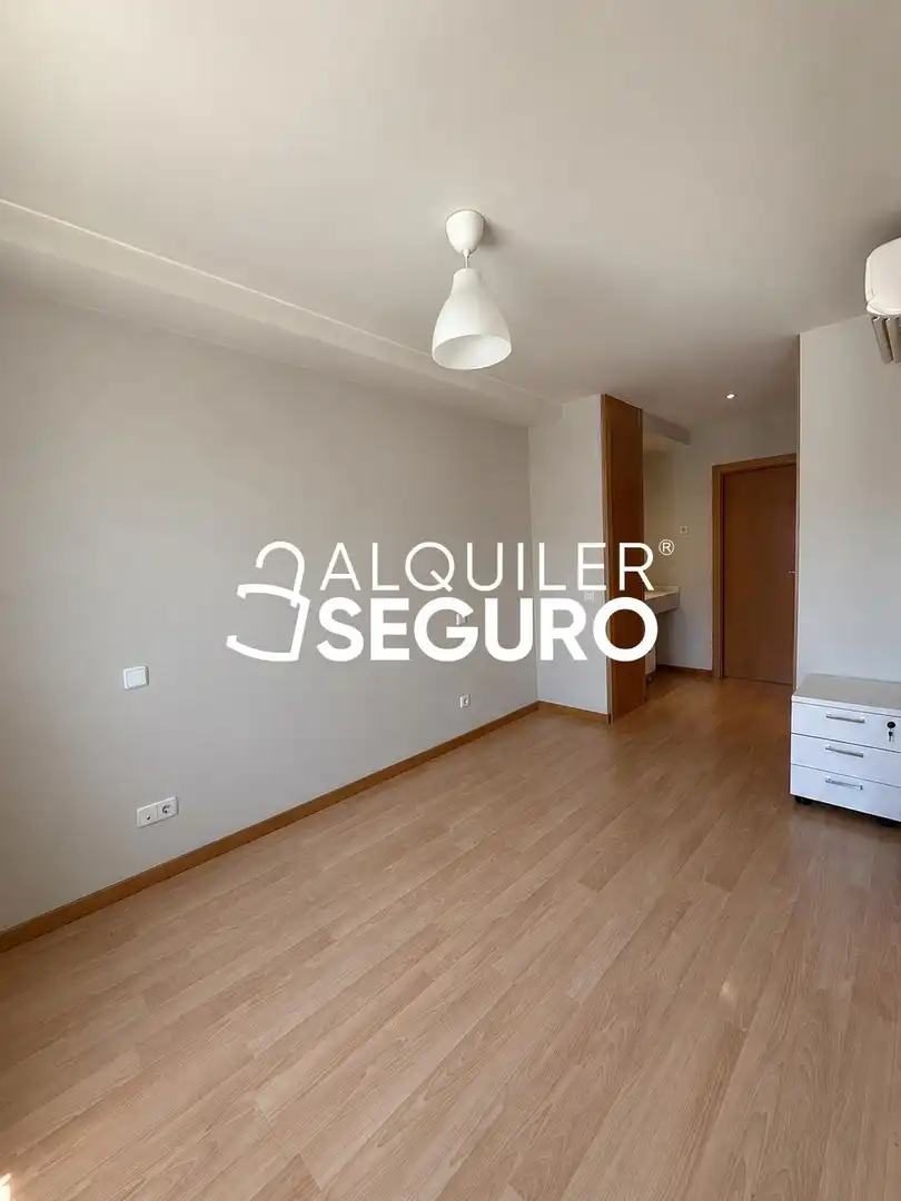 Loft de alquiler en Luis Sauquillo, El Arroyo - La Fuente