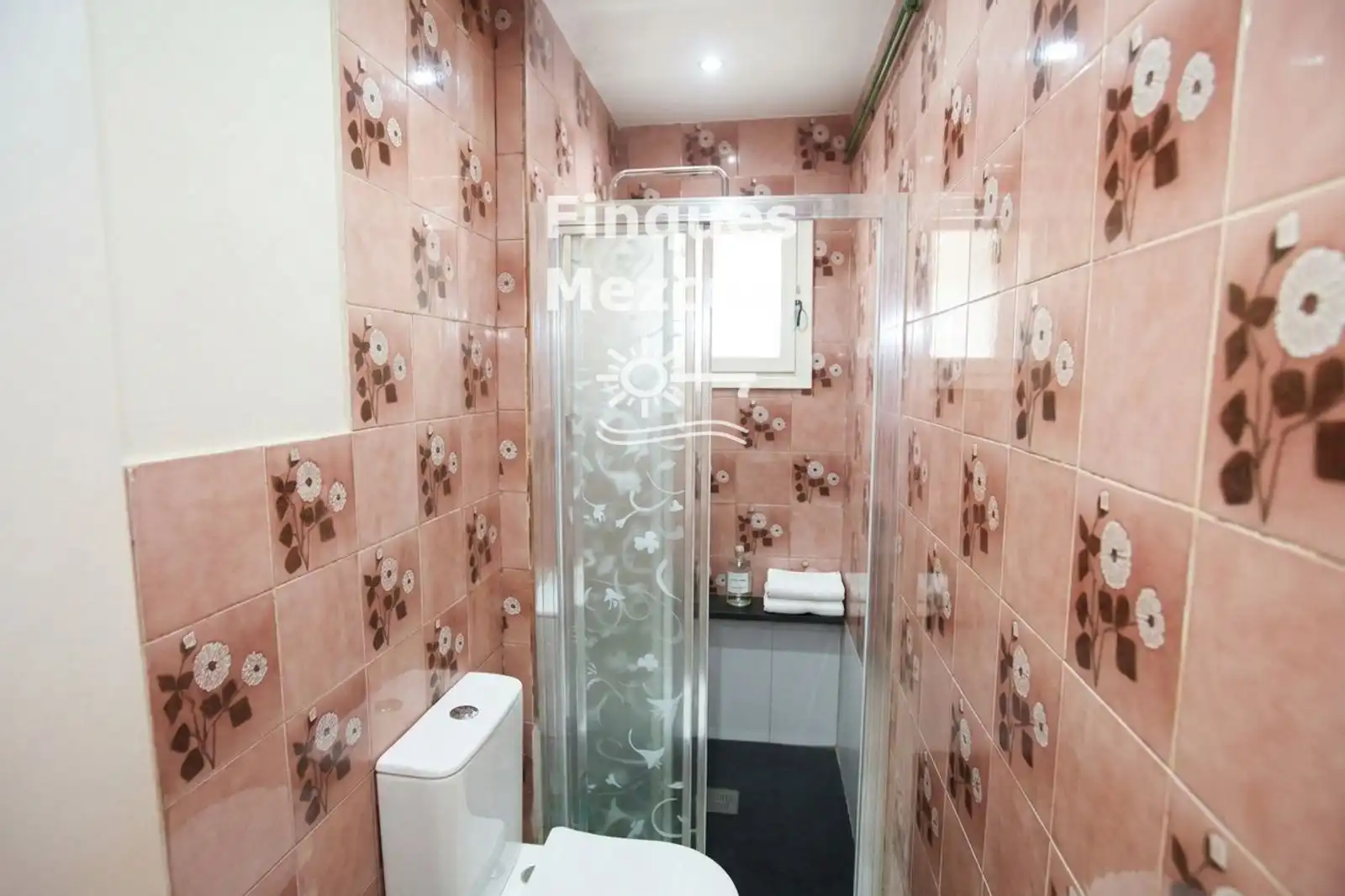 Bathroom of Flat for sale in Calafell  with Air Conditioner, Heating and Terrace