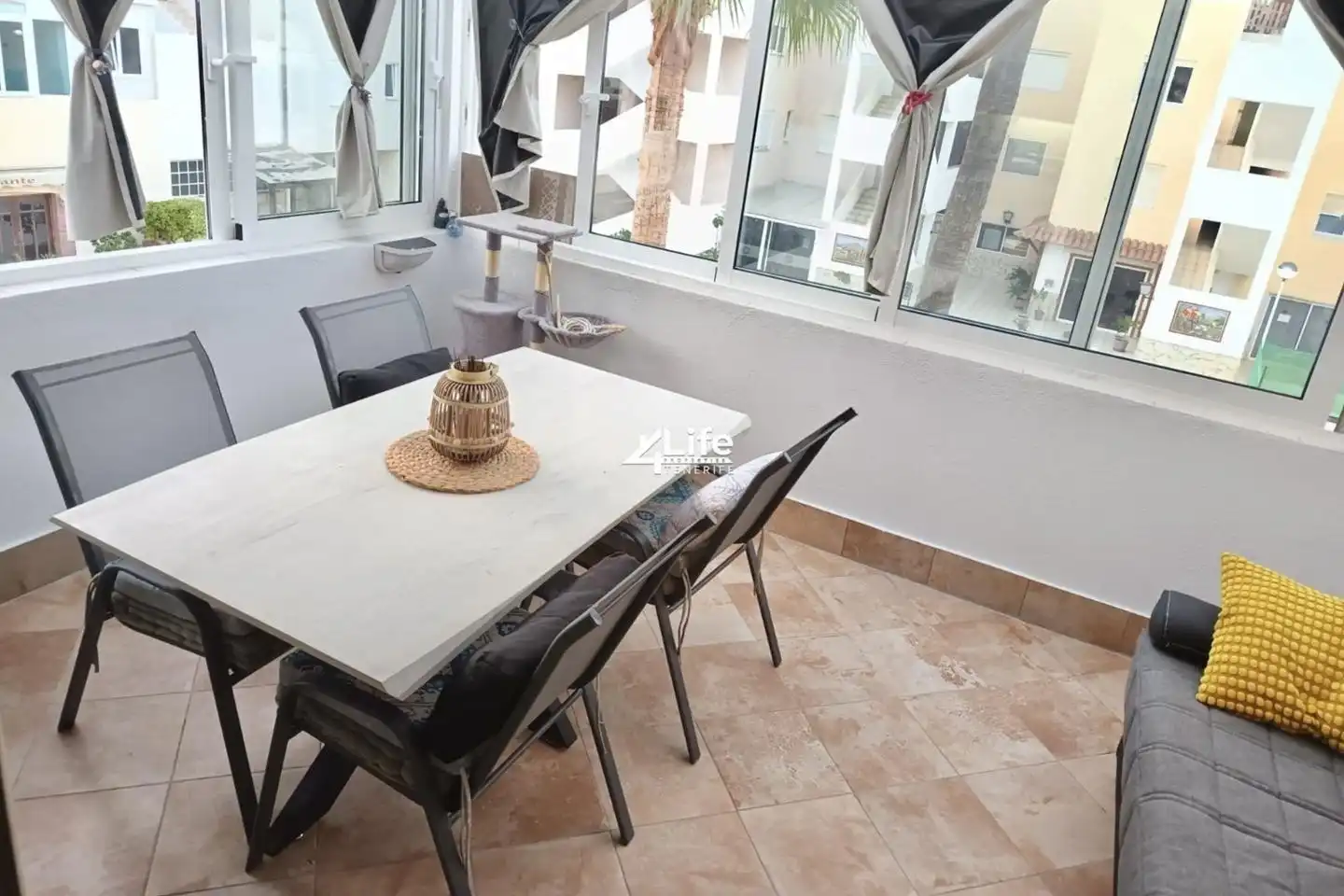 Comedor de Apartamento en venta en Chayofa