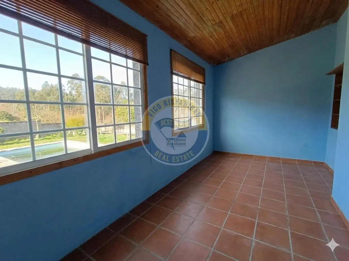 Finca rústica en venta en Vigo  con Calefacción, Trastero y Piscina