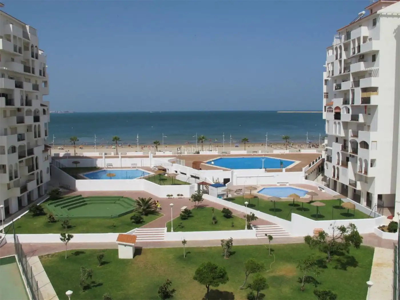 Flat with pool to rent in Paseo Marítimo 33, imagen 2