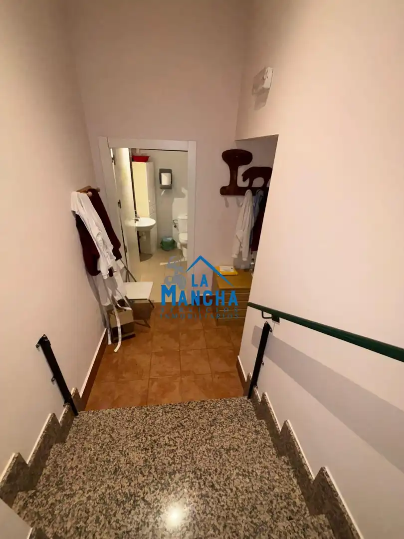 Badezimmer von Geschaftsraum zum Verkauf in Albacete mit Klimaanlage und Möbliert