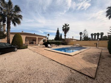 Casa con piscina in vendita a Camino arroba hornos
