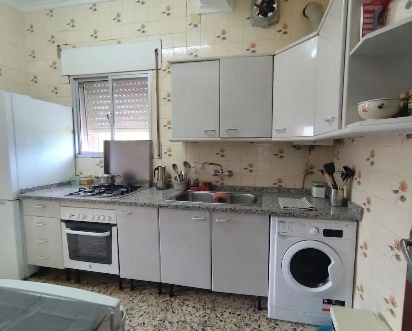 Cuina de Casa o xalet en venda en Hinojos amb Jardí privat, Terrassa i Traster