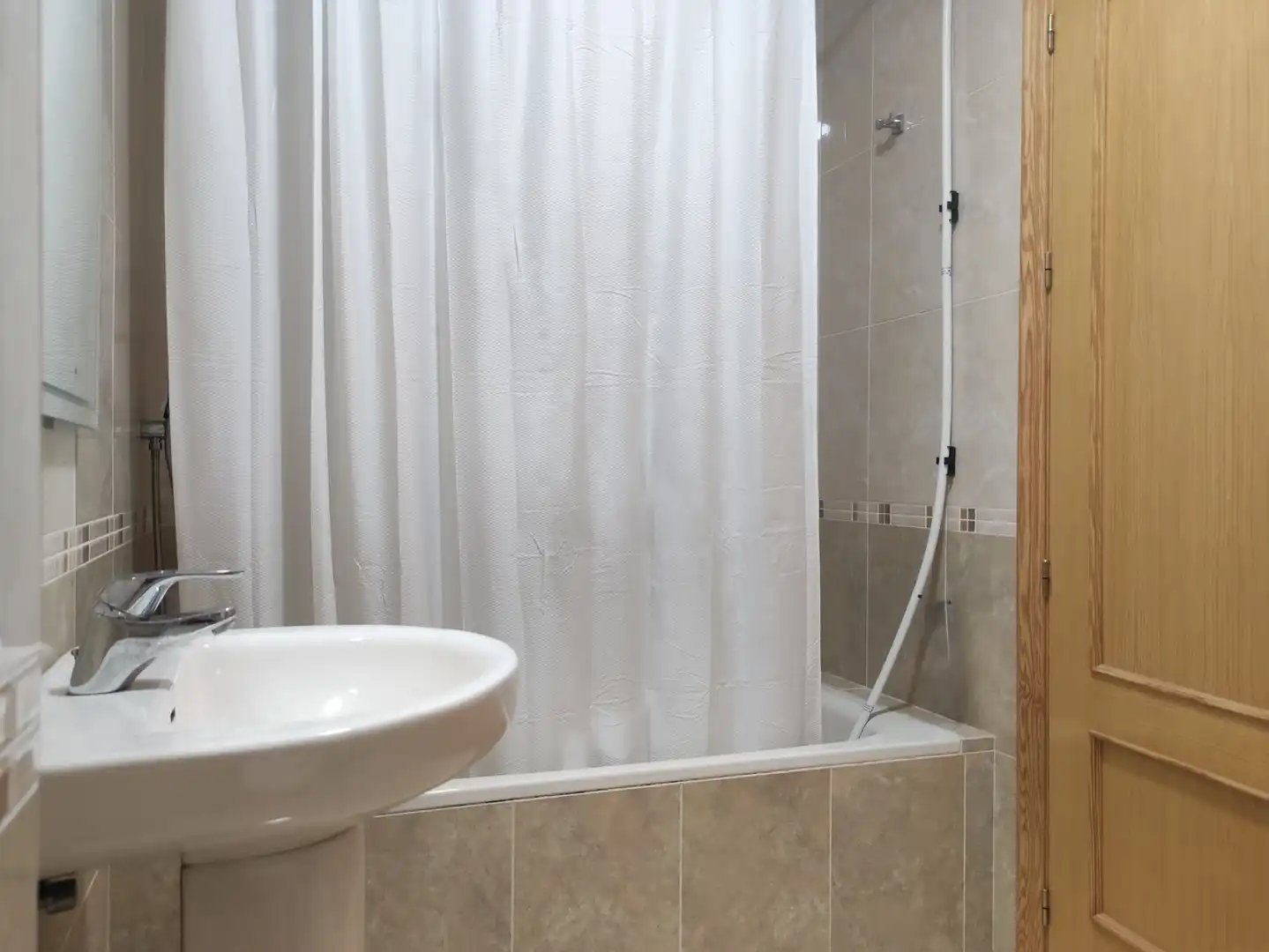 Bany de Pis en venda en Vícar amb Aire condicionat i Moblat