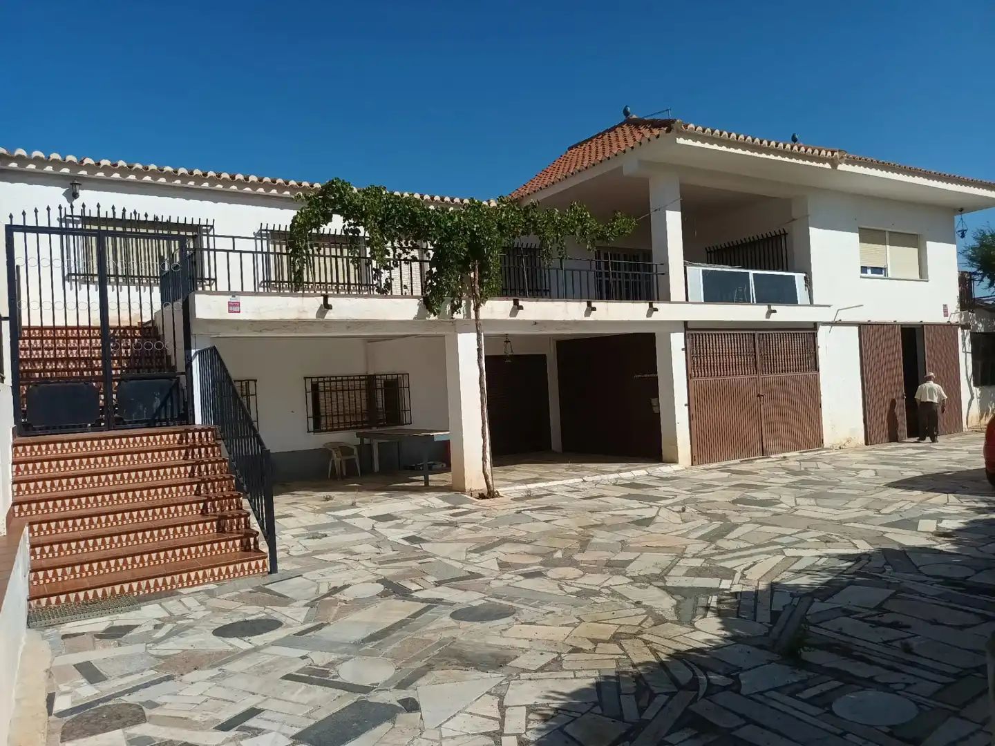 Detached house with pool for sale in Calle Legado Andalusí, imagen 3