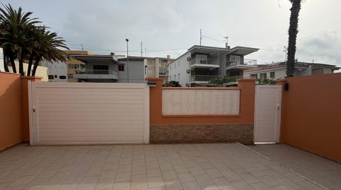 Foto 3 de Casa adosada en venta en Oliva Playa, Oliva