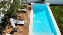 Piscina de Casa o xalet en venda en Conil de la Frontera amb Aire condicionat, Calefacció i Jardí privat