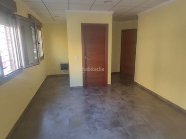 Oficina amb ascensor de lloguer a Carrer Dénia 40