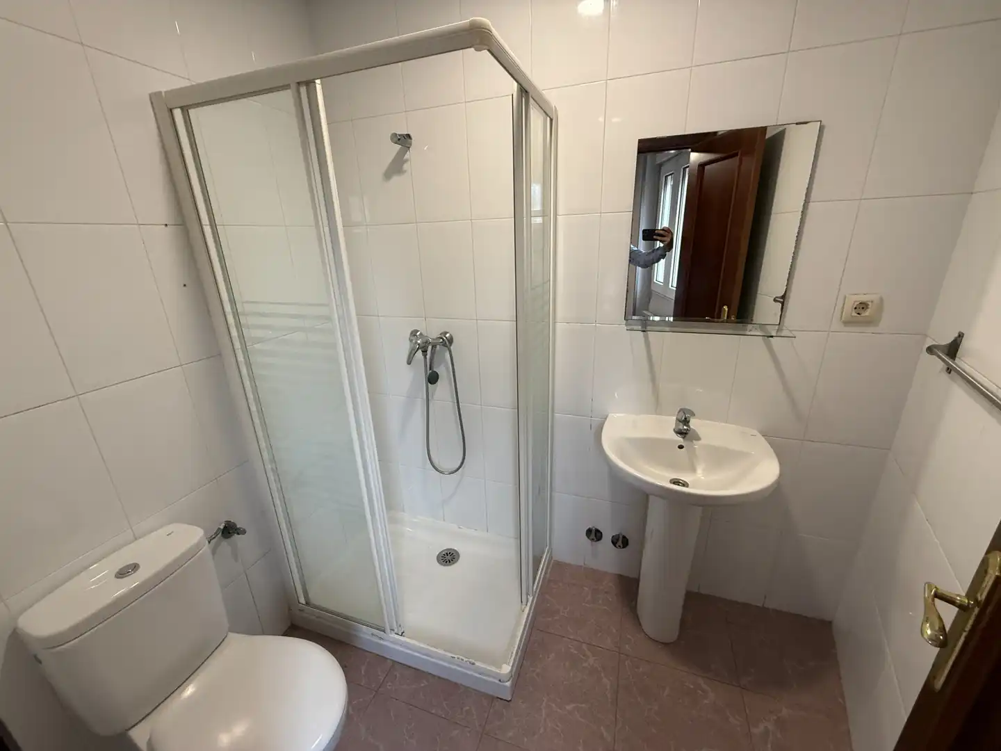 Bany de Edifici en venda en Siero amb Alarma