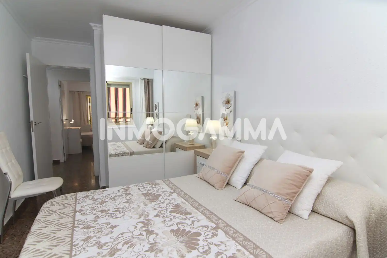 Habitación de Apartamento de alquiler en Cullera con Terraza, Amueblado y Piscina comunitaria