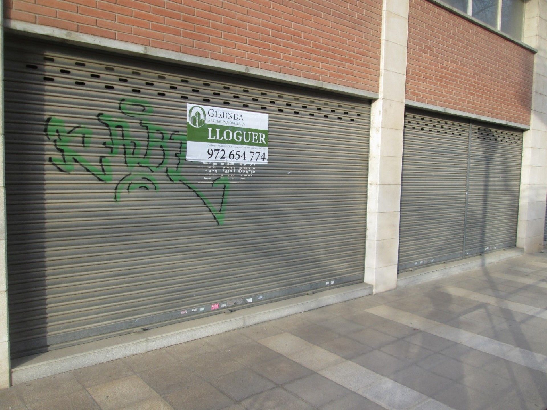 Local de alquiler en Eixample Nord