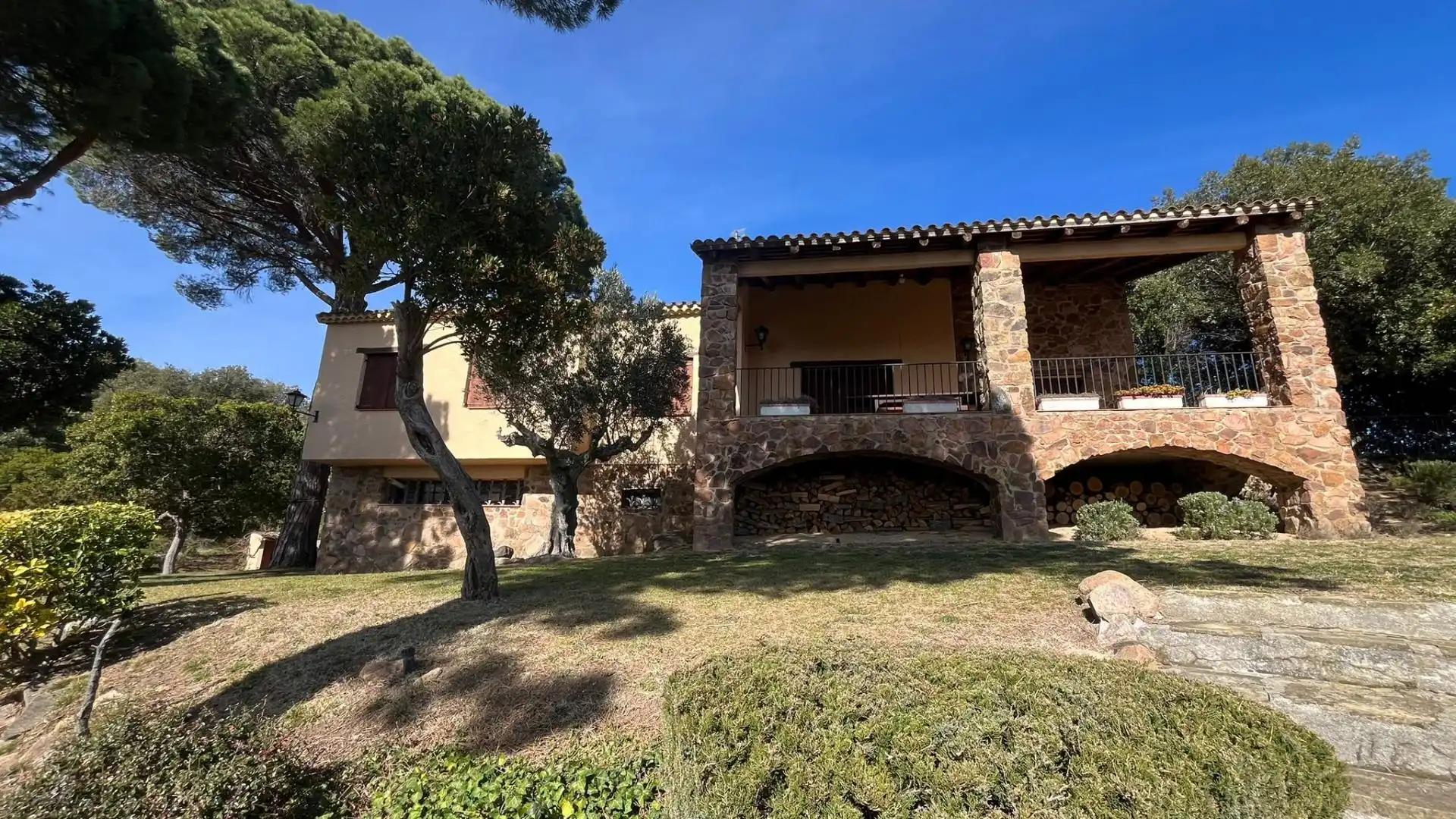 Vista exterior de Casa o xalet en venda en Arbúcies amb Calefacció i Jardí privat