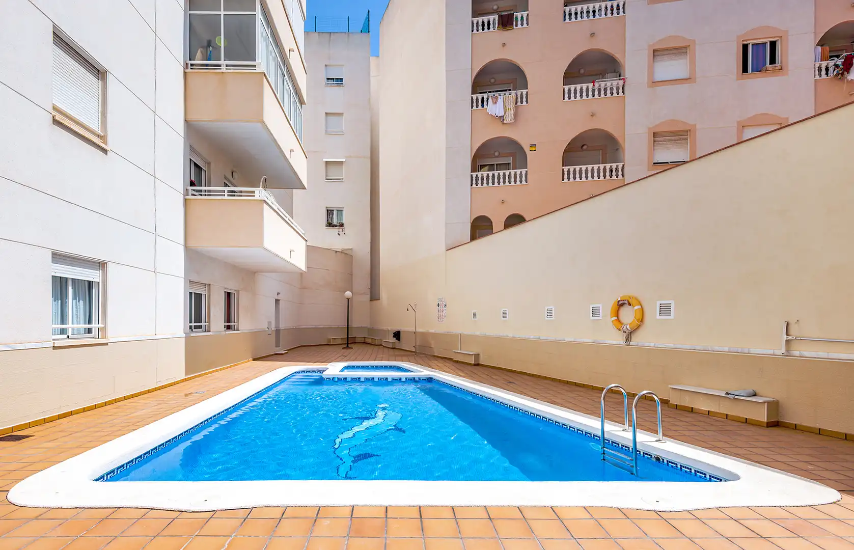 Apartamento con terraza en venta en Calle Patricio Zammit 61, imagen 36