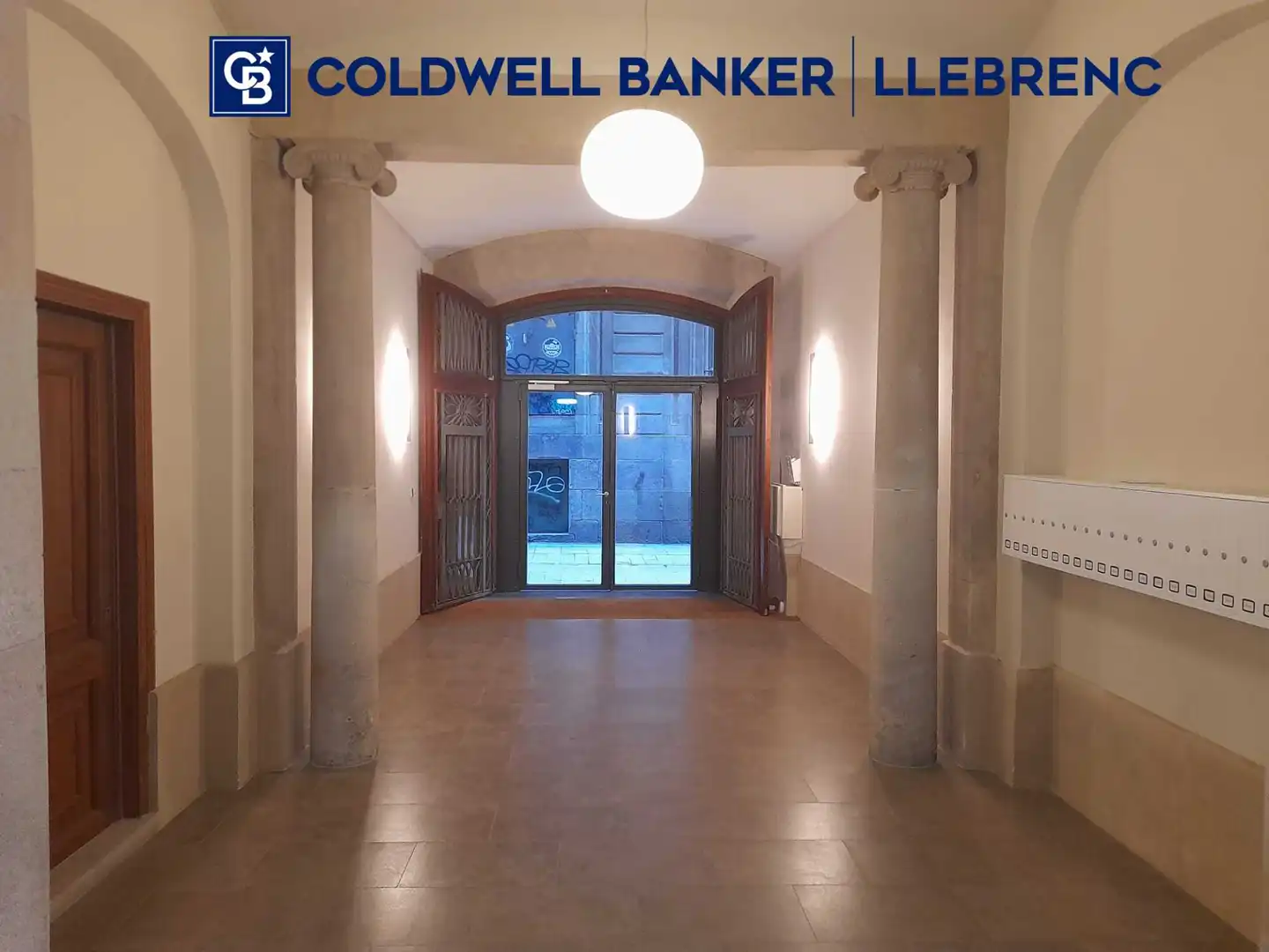 Ático con terraza en venta en Ciutat Vella, imagen 3