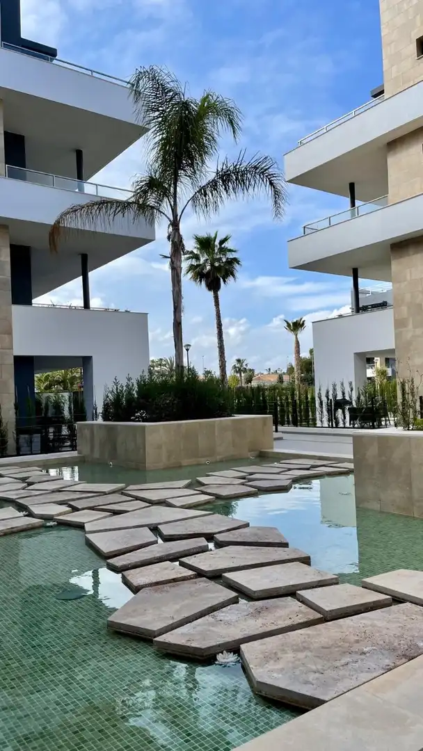 Piscina de Àtic de lloguer en Orihuela amb Aire condicionat, Calefacció i Terrassa