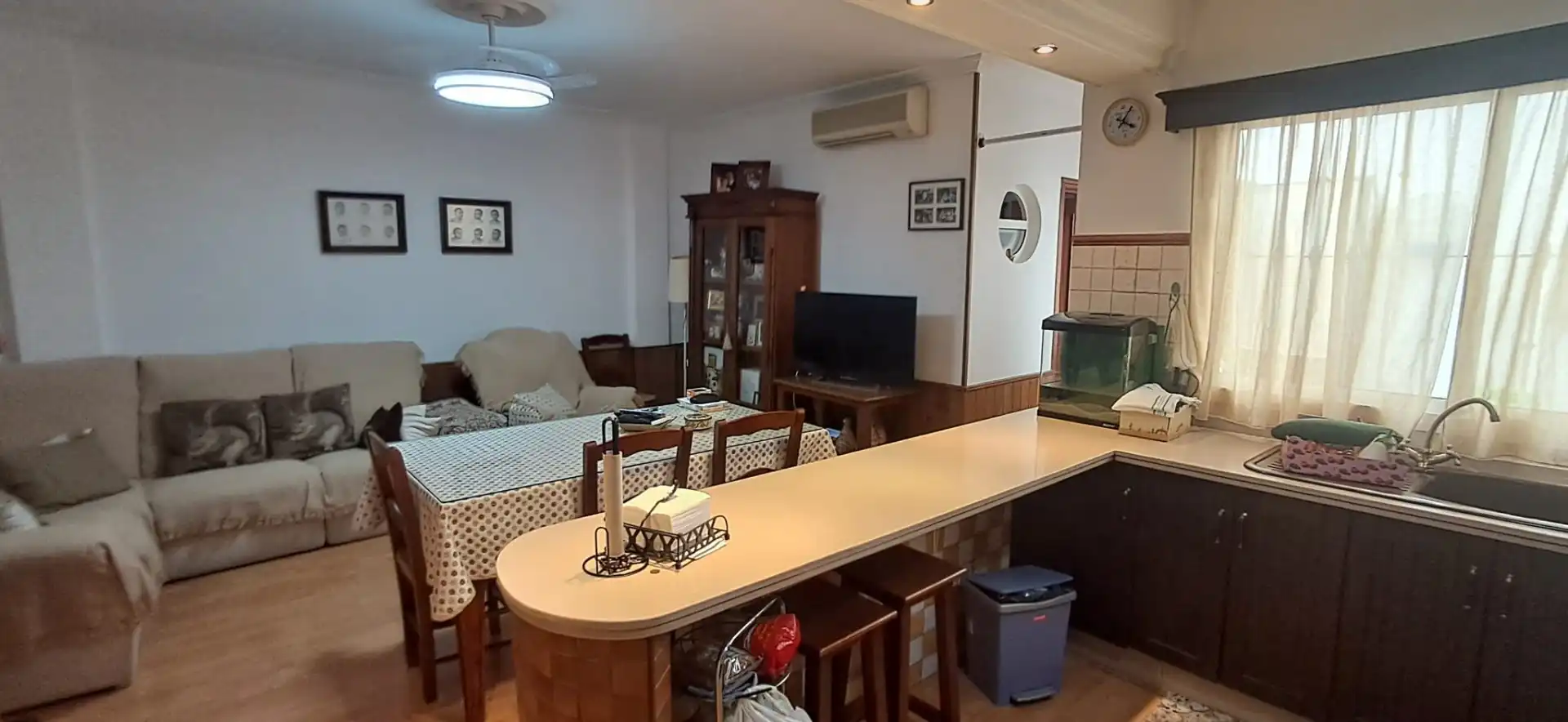 Cuina de Casa o xalet en venda en Utrera amb Aire condicionat, Traster i Balcó