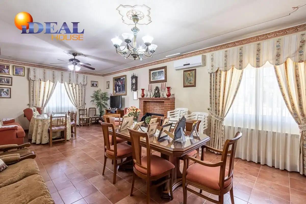 Chalet con terraza en venta en Santa Fe, imagen 5