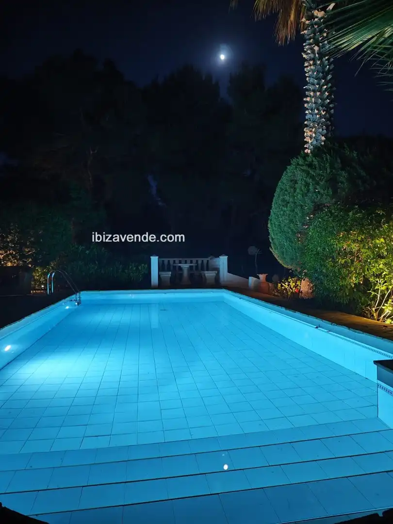 Piscina de Casa o xalet de lloguer en Sant Josep de sa Talaia amb Aire condicionat, Calefacció i Jardí privat