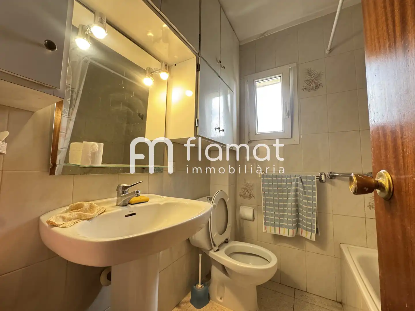 Baño de Piso en venta en Girona