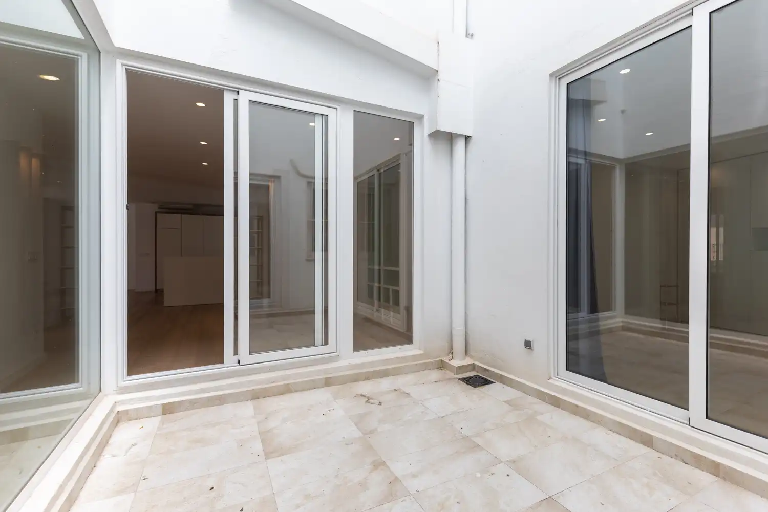 Terrace of Flat for rent in Valencia  with Air Conditioner, Heating and Furnished