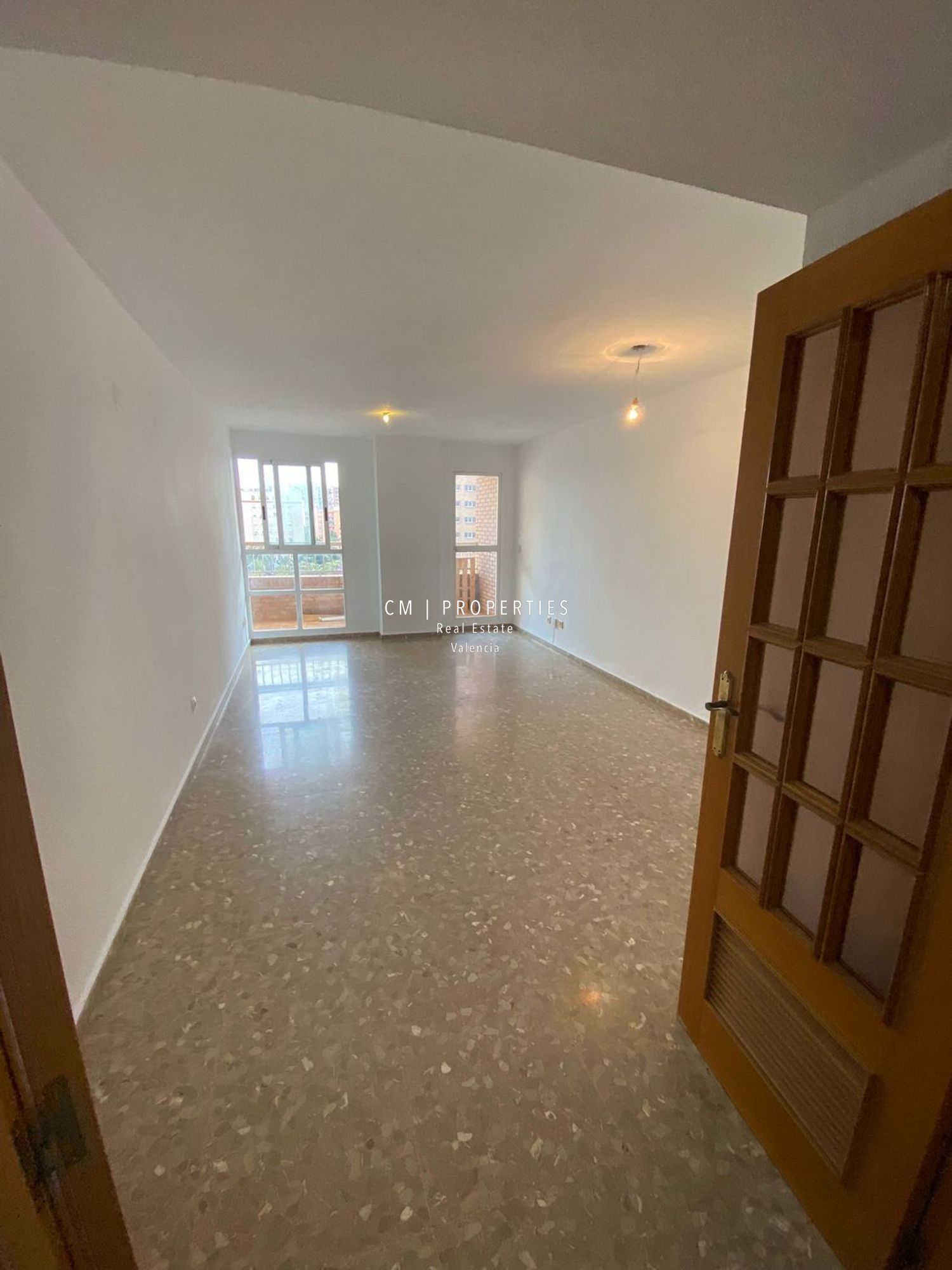Exterior view of Flat to rent in  Valencia Capital  with Terrace and Balcony