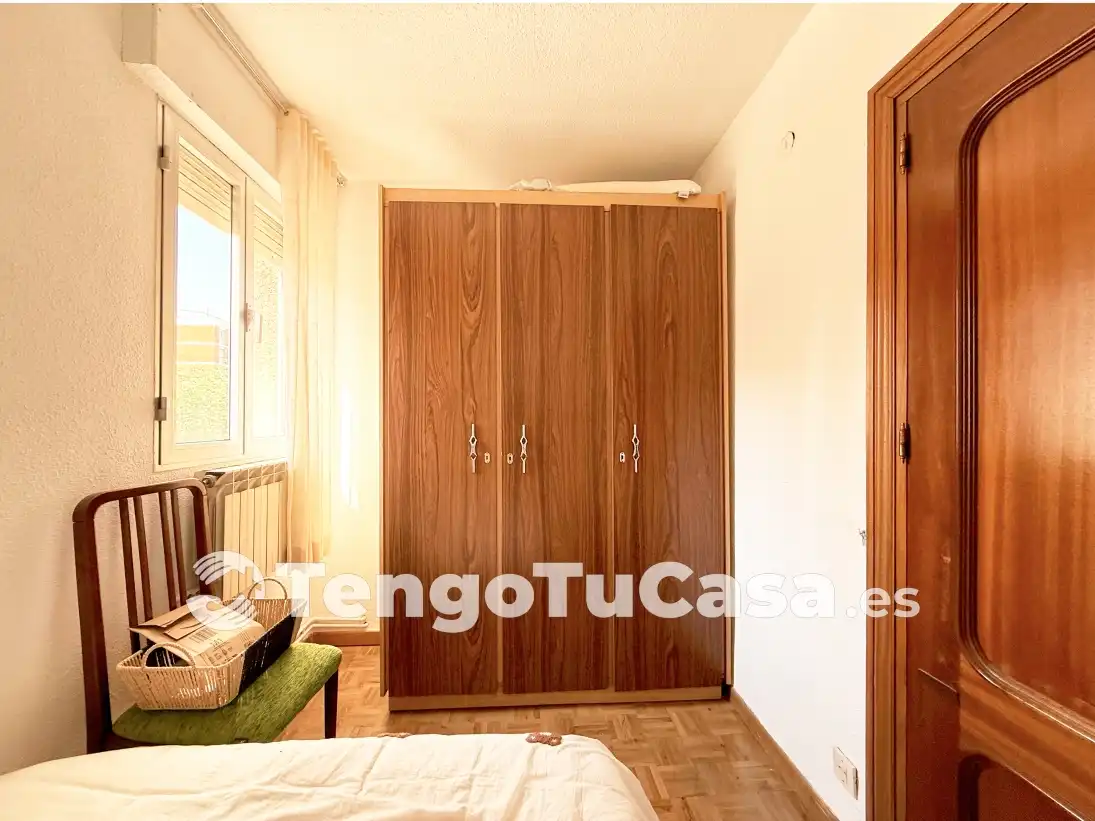 Bedroom of Flat for rent in Madrid  with Heating, Furnished and Oven