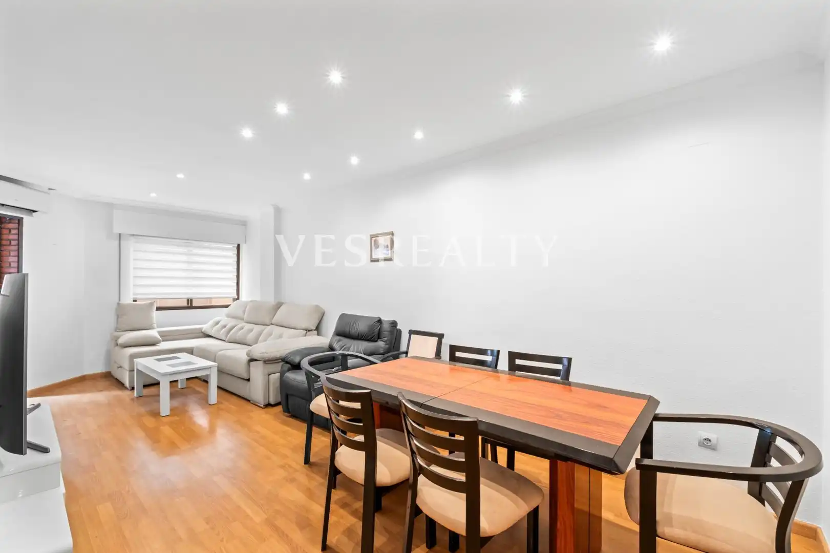 Piso con terraza en venta en Calle FOGLIETTI, imagen 3