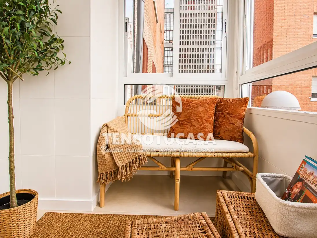 Balcony of Flat for sale in Madrid  with Air Conditioner, Heating and Terrace