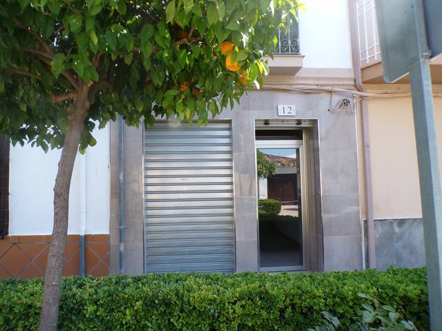 Local comercial en Alquiler en Calle Real de Valderrubio en Valderrubio