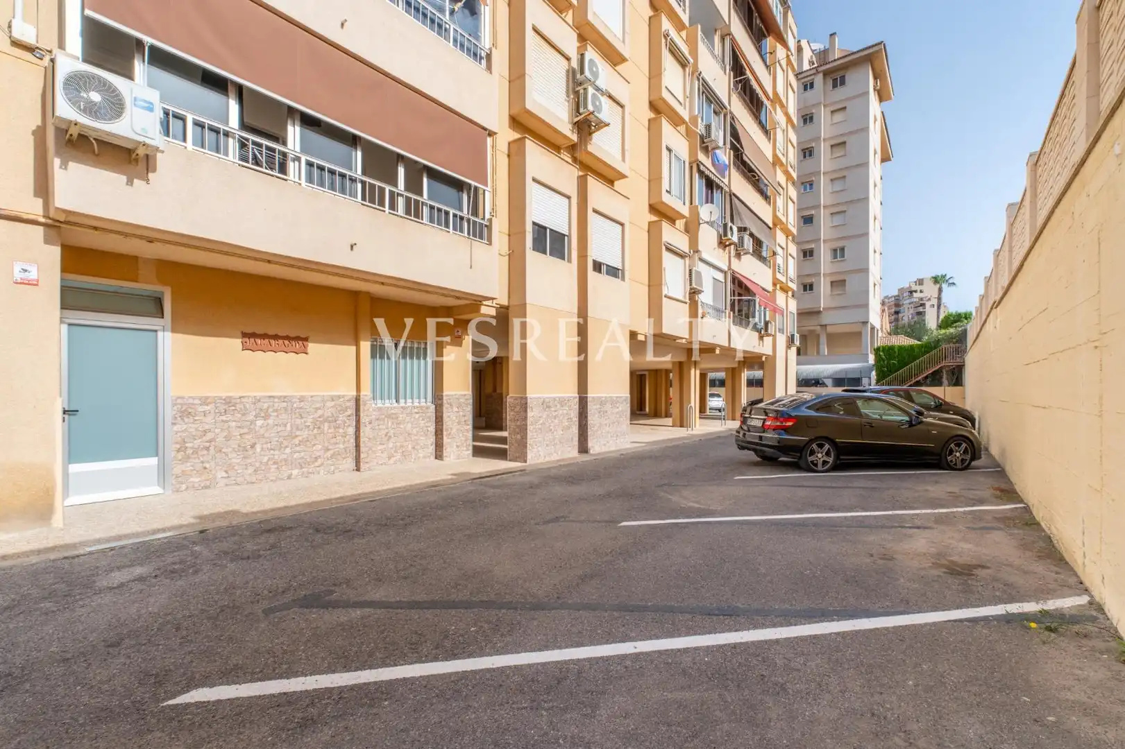 Vista exterior de Piso en venta en Alicante / Alacant con Aire acondicionado y Piscina comunitaria