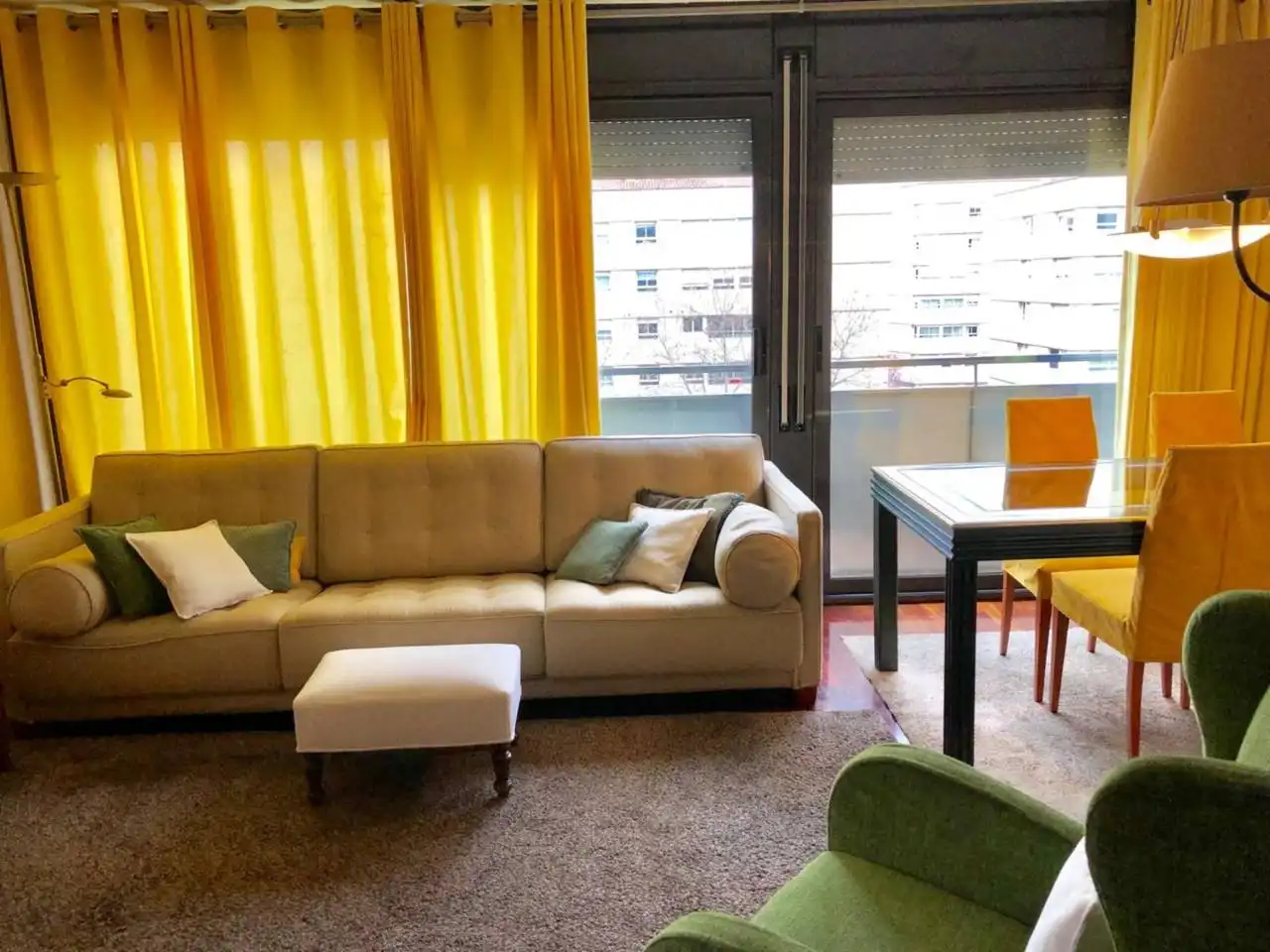 Living room of Flat for rent in Sabadell  with Air Conditioner, Heating and Parquet flooring