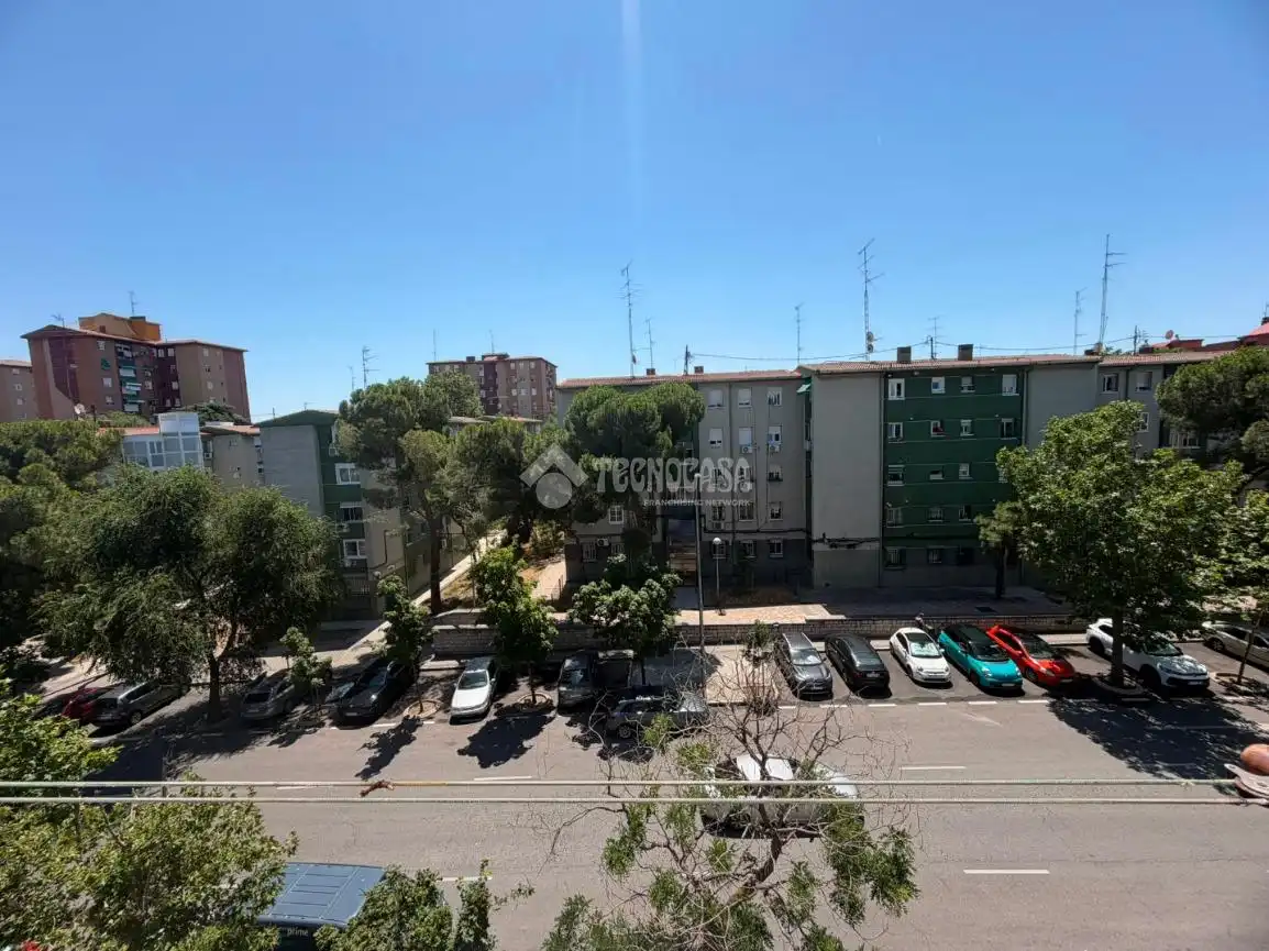 Vista exterior de Pis en venda en Madrid