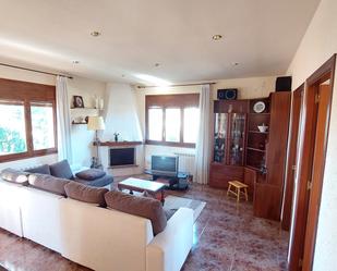 Living room of House or chalet to rent in Banyeres del Penedès  with Terrace and Balcony