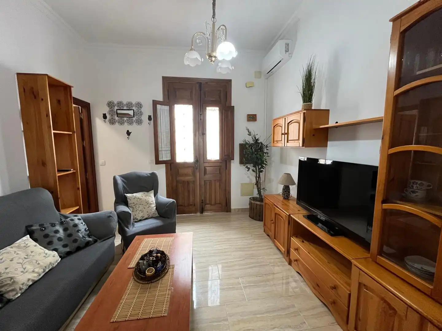 Sala d'estar de Casa o xalet de lloguer en Málaga amb Aire condicionat, Calefacció i Terrassa
